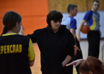 Алла Бикова: Батькам треба залучати дітей до спорту як мінімум, щоб вони рухалися, щоб були здоровими і витривалими — Федерація баскетболу України