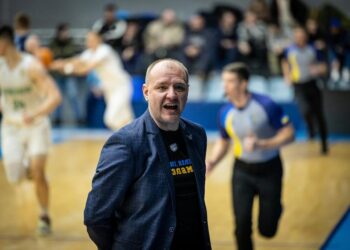 Дніпро продовжив переможну серію, здолавши Запоріжжя: відео коментарів — Федерація баскетболу України