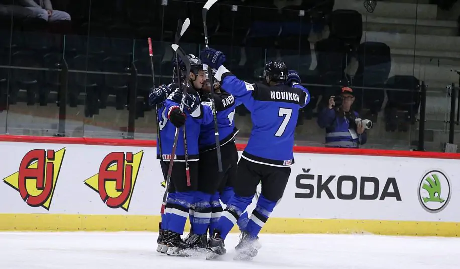 Естонія слідом за Латвією призупинила ліцензії хокеїстів, які були присутні на «іграх майбутнього» в росії