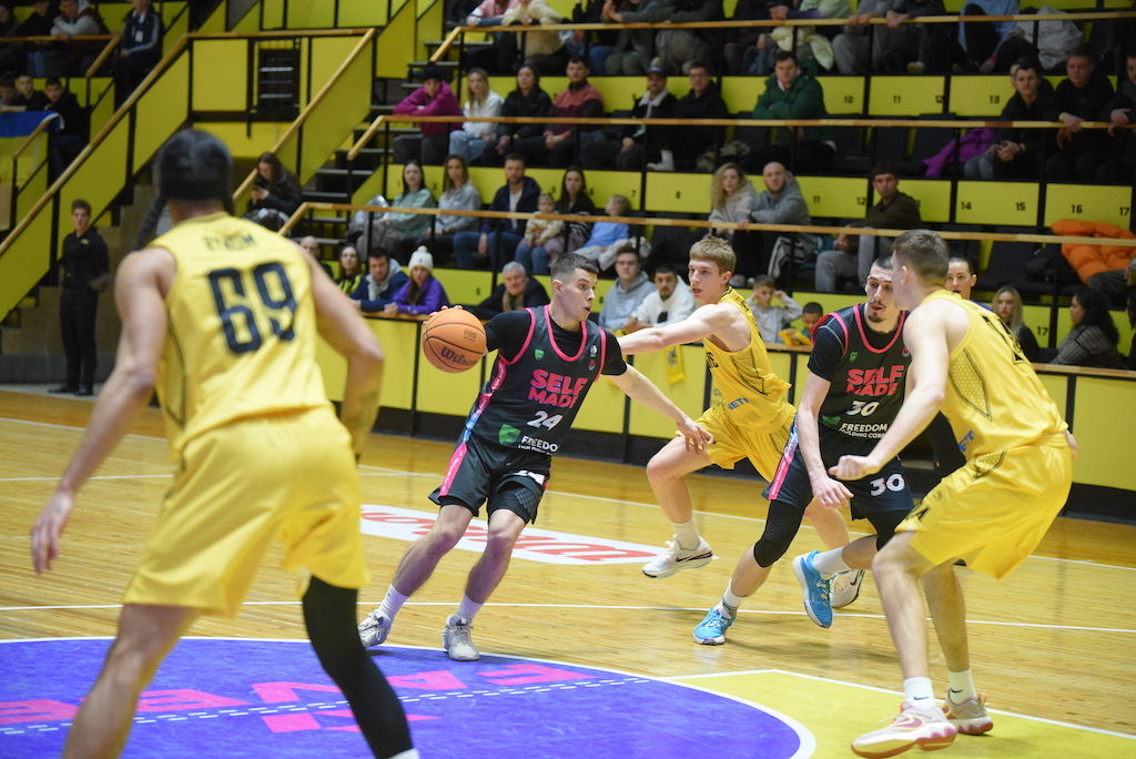 Кубок України: Київ-Баскет в драматичному матчі з овертаймом переміг Селф Мейд