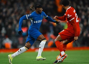 «Ливерпуль» разгромил «Челси» и закрепился на первом месте в АПЛ