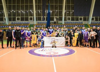 Старий Луцьк провів благодійний турнір Разом до Перемоги — Федерація баскетболу України