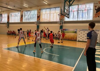 ВЮБЛ серед юнаків 2008 року: Рівненщина-ОСДЮСШОР виграла групу у Барі — Федерація баскетболу України