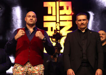 «Ждет тяжелая ночь»: Гроувз сделал прогноз на бой Усик — Фьюри — Спорт ):Бокс