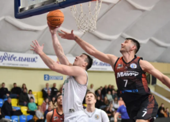 Черкаські Мавпи вдруге виграли у Запоріжжя у чвертьфінальній серії плей-оф Суперліги-2023/24 | Баскетбол |