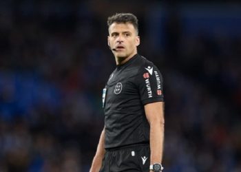 Арбитра матча «Валенсия» — «Реал» отстранили от работы