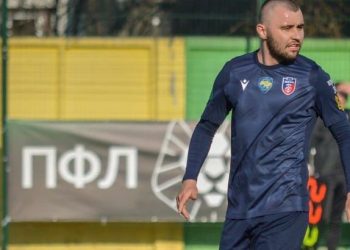 Друга ліга. Чайка — Звягель 2:2. Лідер втрачає надважливі очки