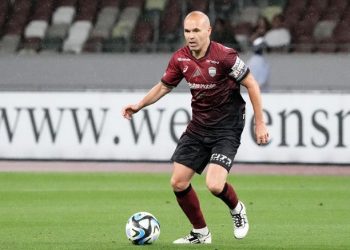 Иньесту обвиняют в неуплате налогов во время пребывания в Японии