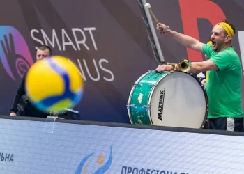 Початок плей-оф Суперліги, Буревісник як Фенікс та важливі матчі наших легіонерів — Волейбол на «Чесно про спорт»