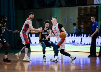 Рівне втримав перевагу в матчі проти БІПИ: фотогалерея — Федерація баскетболу України