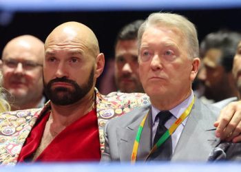 «Увидите прежнего Тайсона»: Промоутер Фьюри предсказал исход боя с Усиком — Спорт ):Бокс