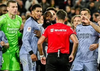 «Валенсия» сыграла вничью с мадридским «Реалом» в матче Ла Лиги