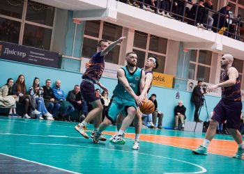 Вінниця здолала ЧЕ-Баскет-ЧОДЮСШ в Першій лізі: фотогалерея — Федерація баскетболу України