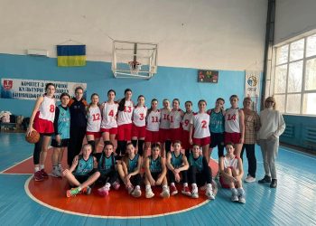 ВЮБЛ серед дівчат 2009 року: івано-франківська ІФОДЮСШ завершила перший тур без поразок — Федерація баскетболу України