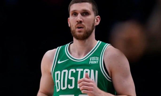 Михайлюк допоміг Бостону розгромити Шарлот, Сакраменто Леня поступився Фініксу: результати матчів НБА