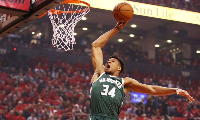 Лідер Мілвокі може пропустити старт плей-оф НБА