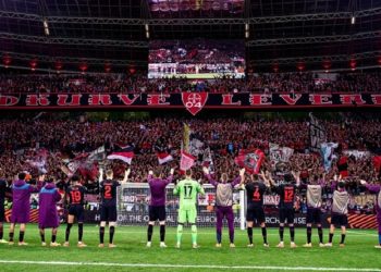 «Байер» совершил сенсацию и выиграл Бундеслигу за 5 туров до конца сезона