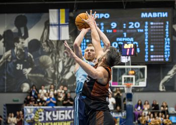 Дніпро зробив вражаючий камбек у третьому матчі з Мавпами та став другим фіналістом Суперліги Favbet — Федерація баскетболу України