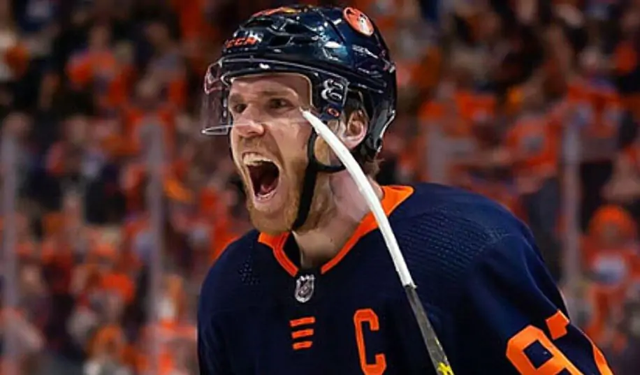 Макдевід став на один рівень з Вейном Гретцкі — що він зробив