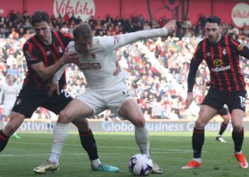 «Манчестер Юнайтед» разыграл результативную ничью с «Борнмутом» в 33 туре АПЛ сезона 2023/24