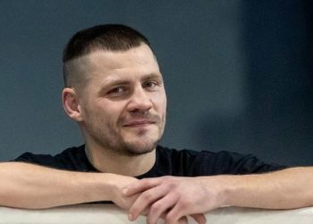 «Мы увидим, насколько в порядке бывший серебряный призер Олимпиады»: промоутер — о бое Беринчика — Спорт ):Бокс