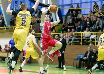 Рівне обіграв Старий Луцьк і став третім півфіналістом Суперліги Favbet: хайлайти матчу 31 березня — Федерація баскетболу України