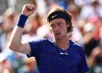 Российский теннисист предлагает отдать призовые за Уимблдон Украине — Теніс