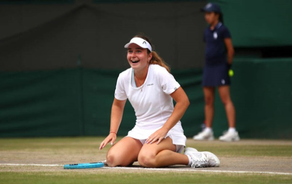 Снигур вышла в полуфинал турнира во Франции