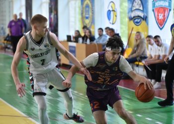 В Рівному стартував Фінал восьми Першої ліги: фотогалерея — Федерація баскетболу України