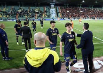 В Турции «Фенербахче» бойкотировал матч Суперкубка против «Галатасарая»