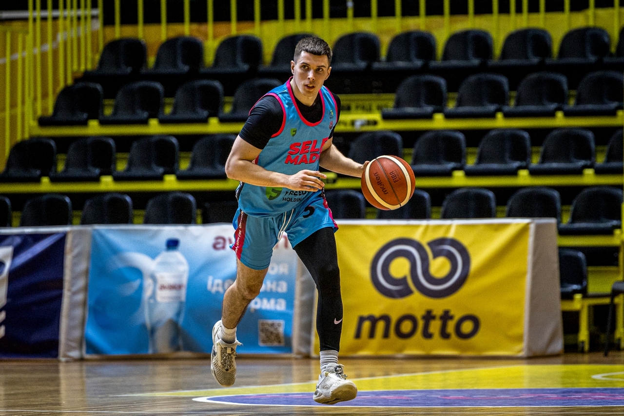 Вища ліга: СумДУ та Селф Мейд зіграють за 5 місце