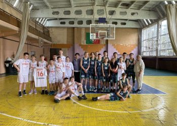 ВЮБЛ серед юнаків 2010 років: харківська СДЮШОР виграла у Кривому Розі — Федерація баскетболу України