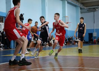 ВЮБЛ серед юнаків 2010 року: ЗОДЮСШ та Прометей вийшли до Фіналу чотирьох — Федерація баскетболу України
