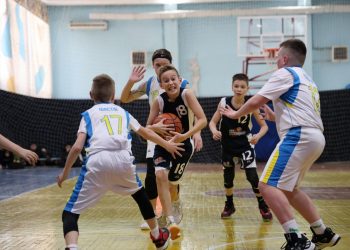 ВЮБЛ серед юнаків 2012 років: матчами в Ужгороді стартував третій тур — Федерація баскетболу України