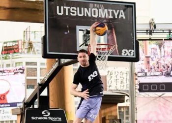 Вадим Поддубченко виграв конкурс данків на першому Мастерсі 3х3 в 2024 році — ВІДЕО | Баскетбол |
