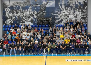 Дніпро зустрівся із вболівальниками після завоювання титула чемпіонів України — Федерація баскетболу України