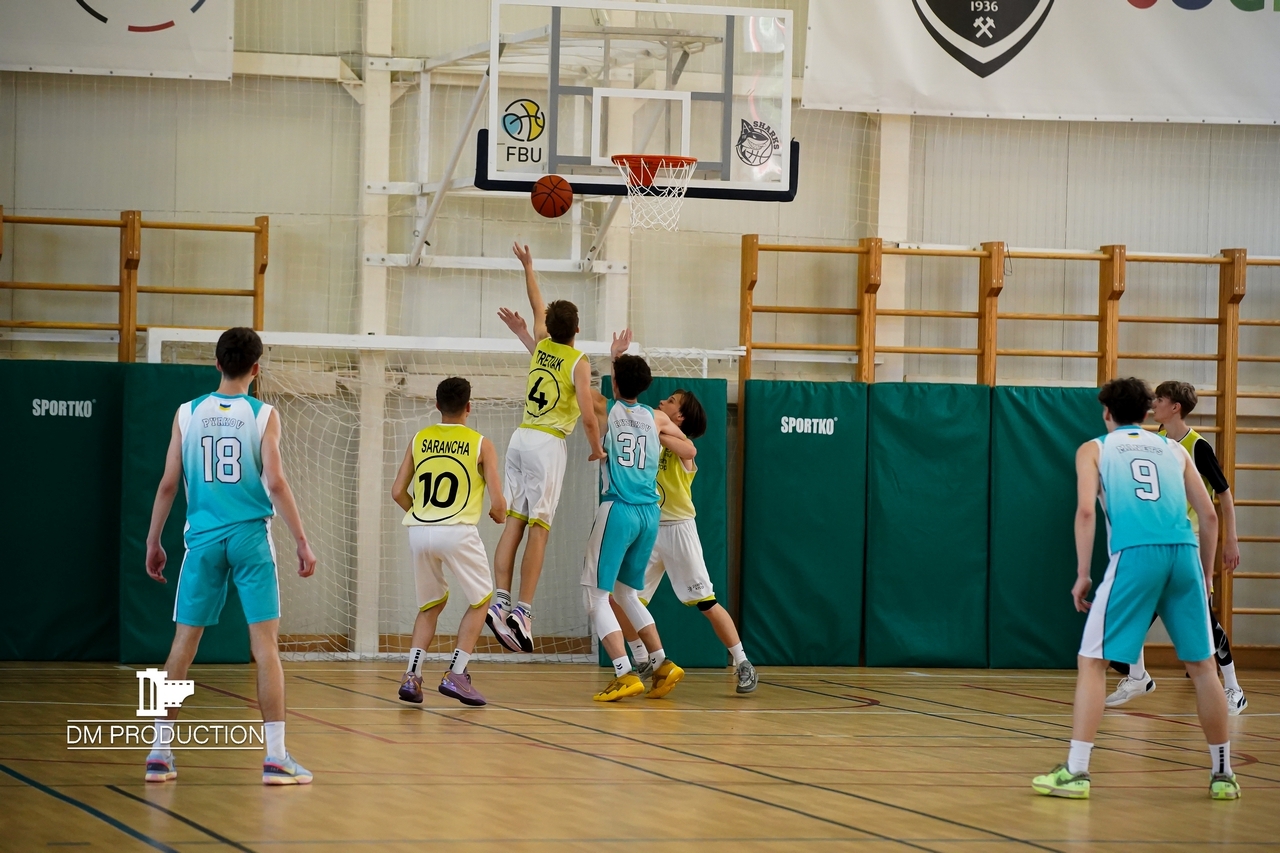 Фінал чотирьох ВЮБЛ серед юнаків 2007 року: відеотрансляція 12 травня