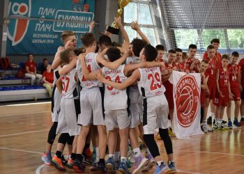 Фінал чотирьох ВЮБЛ серед юнаків 2011 року: фотогалерея — Федерація баскетболу України