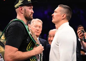 «Он намного лучше»: Бывший чемпион назвал фаворита боя Усик — Фьюри — Спорт ):Бокс