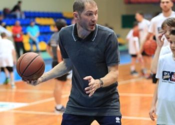 Тренерські курси ФБУ: лекція Василя Івлєва — Федерація баскетболу України