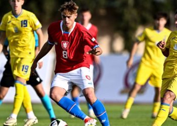 Украина U-17 по футболу проиграла Чехии и вылетела из Евро-2024