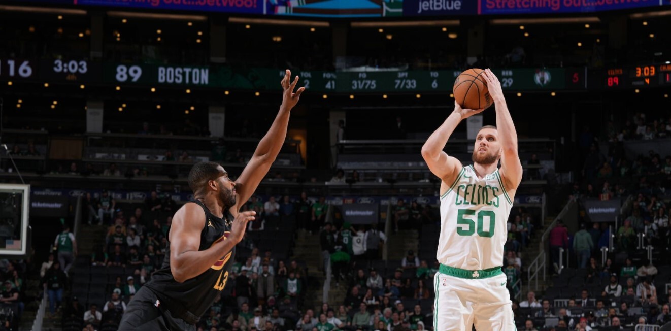 Українці за кордоном: Михайлюк вдруге поспіль зіграв за Бостон, Шевченко набрав 10 очок в Естонії