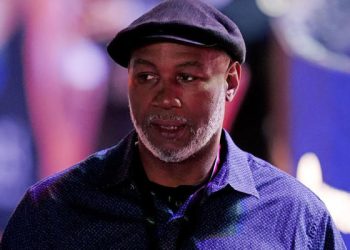 Усик — Фьюри: реакция Леннокса Льюиса на нокдаун — Спорт ):Бокс