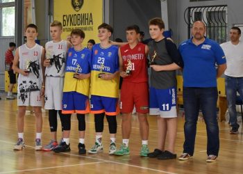 Визначено символічну збірну та MVP сезону ВЮБЛ серед юнаків 2011 року — Федерація баскетболу України