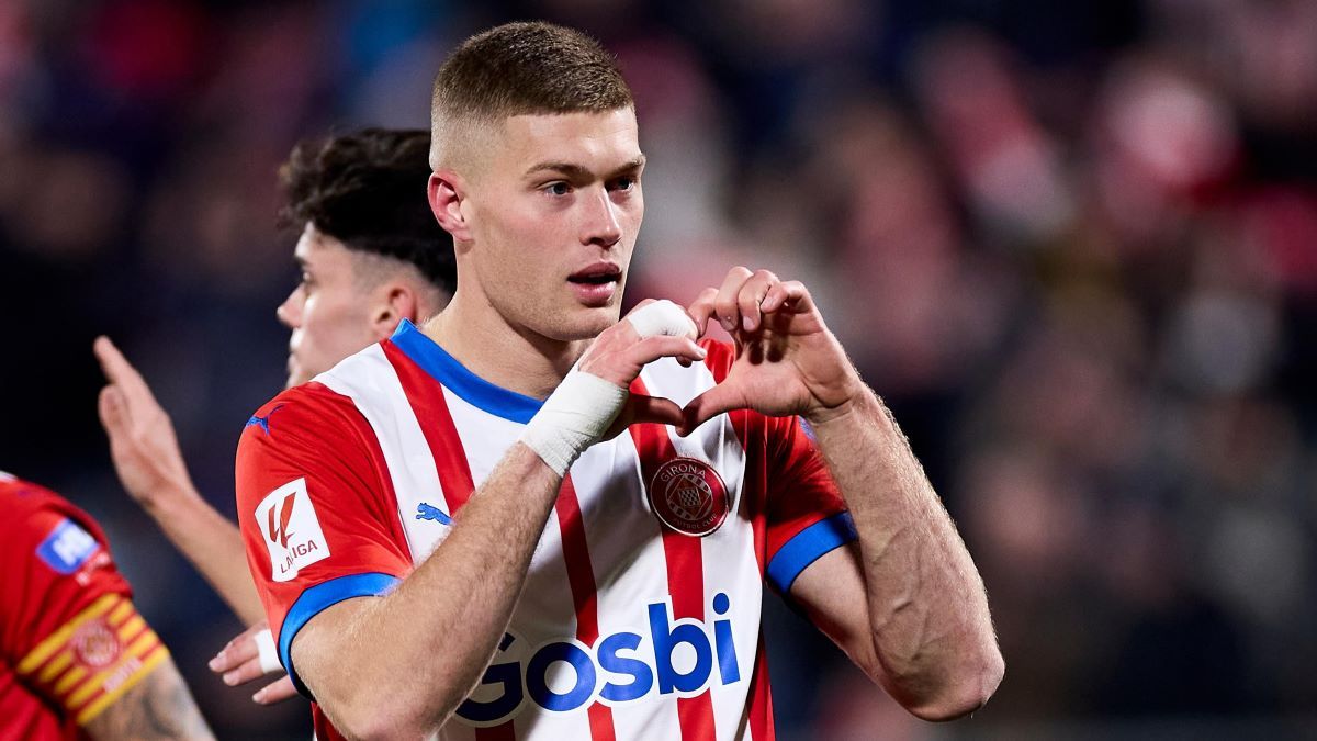 Артема Довбика признали лучшим игроком «Жироны» сезона 2023/24