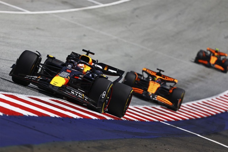 Один эпизод снова стоил «Макларену» победы