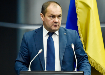Одноголосно. Президента ПФЛ Каденка переобрано на своїй посаді