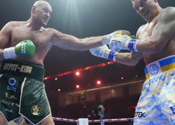 «Он станет бесспорным чемпионом»: катмен Фьюри удивил заявлением про реванш с Усиком — Спорт ):Бокс