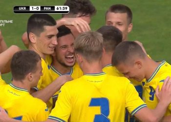 Сборная Украины U-23 по футболу продолжает побеждать на турнире во Франции, обыграв Панаму