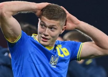 Стали известны все претенденты на Артема Довбика и сумма его клаузулы